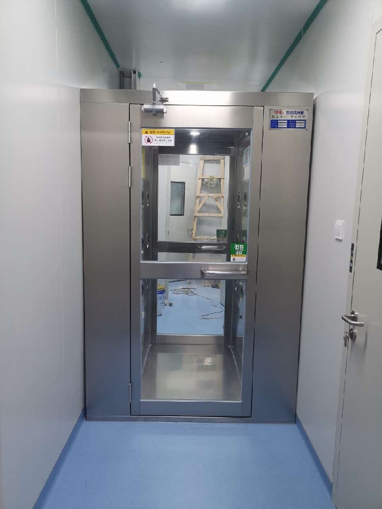 凈化設備風淋室在化妝品生產過程中的優勢